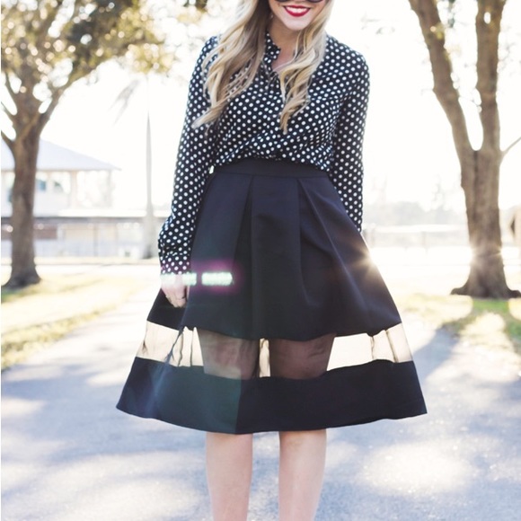 Express Mesh Circle Skirt Black size 10 - Picture 3 of 9